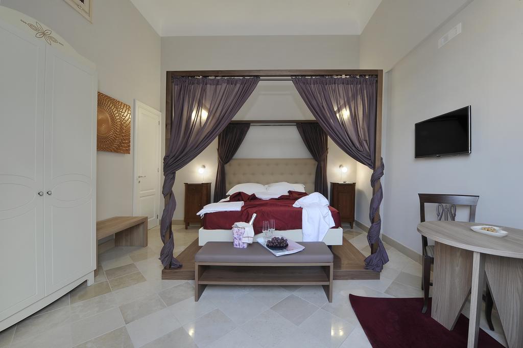 Palazzo Massari Hotel Lecce Luaran gambar